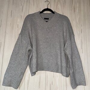 GAP Cashsoft Highneck V Sweater Grey, Size Large NWT